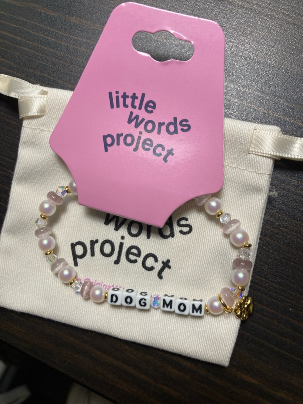 Pink 'DOG MOM' Beaded Bracelet